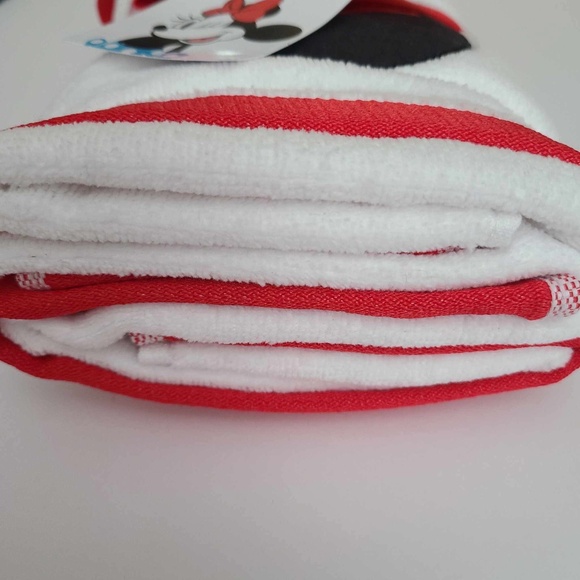 Disney Minnie Mouse hand towels pack of 2 white black red 100% cotton NWT - Picture 2 of 8